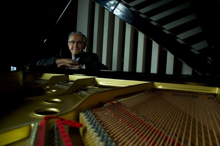 Miguel Sansur Sakakini, pianista latacungueño